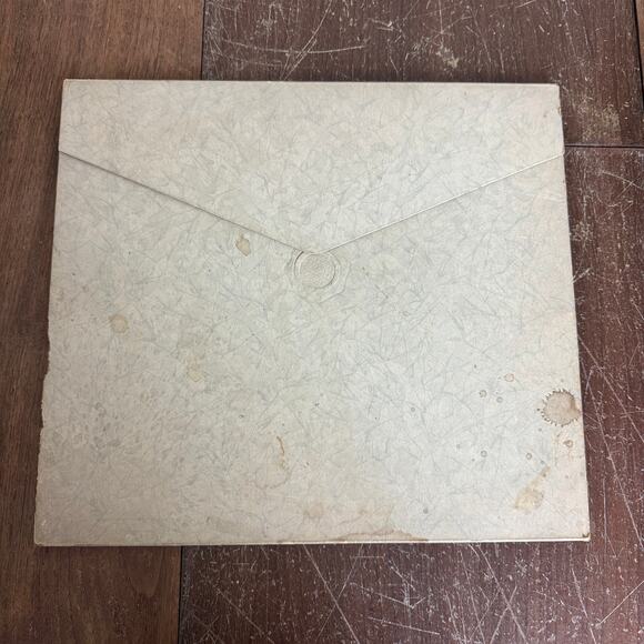 1940s 1950s Wedding portrait in folding picture frame 8x10 instant family - Picture 2 of 11